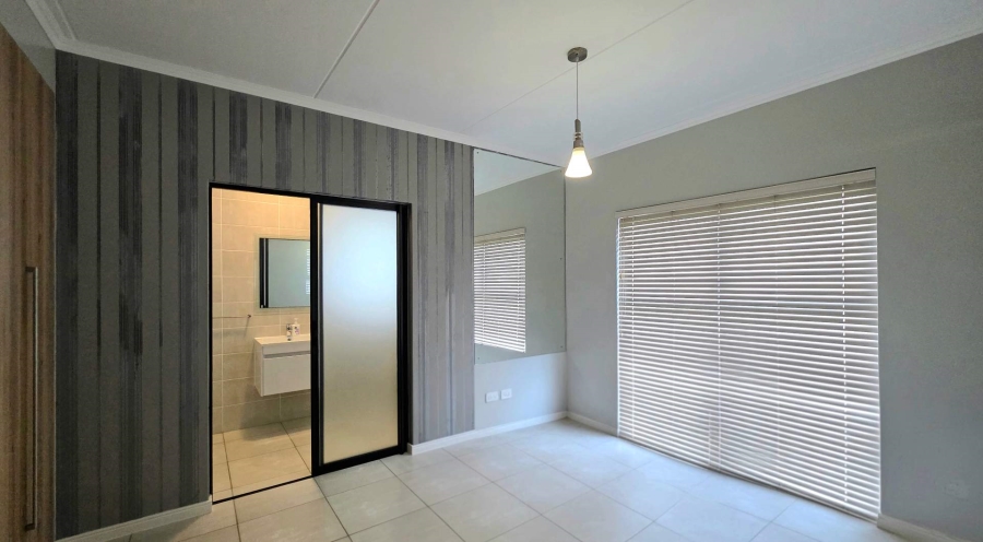 To Let 3 Bedroom Property for Rent in Richwood Western Cape